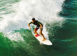 开云体育下载-国家队队友匠心独运送祝福，梅里诺感动回应显团队温情